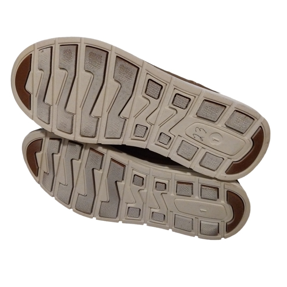 Kids Suede shoes size 1 Tennis shoes brown Steve Madden Lace Up Dress Shoes - Picture 3 of 5